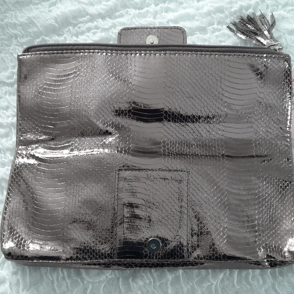 Britney Spears "RADIANCE" Metallic Wallet/Clutch~NWT~Collectible Promo - Picture 5 of 9